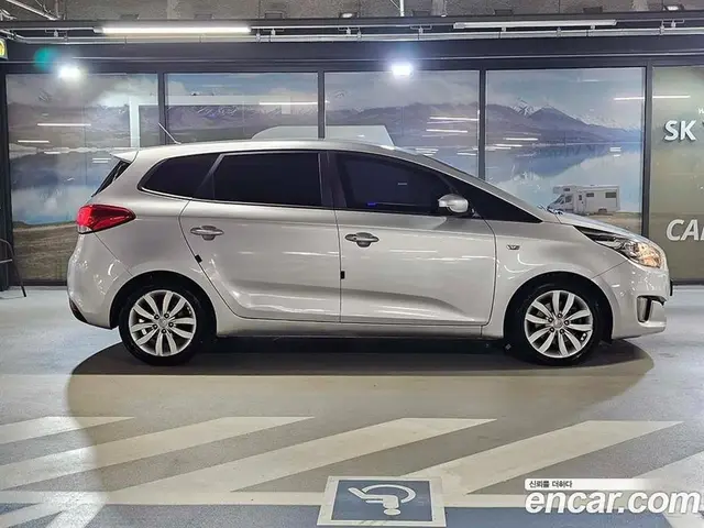 Kia Carens 2016 1.7 автомат (гидро), миниатюра 3 Kia Carens 2016 1.7 автомат (гидро), миниатюра 3