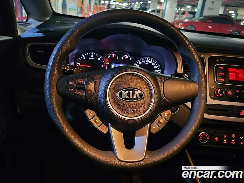 Kia Carens 2016 1.7 автомат (гидро), фото 9 Kia Carens 2016 1.7 автомат (гидро), фото 9