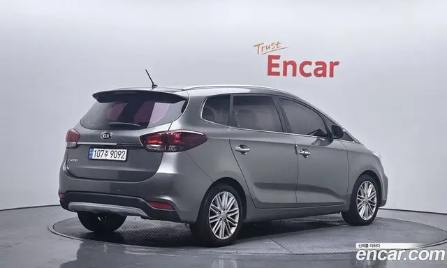 Kia Carens 2017 2.0 автомат (гидро), миниатюра 2