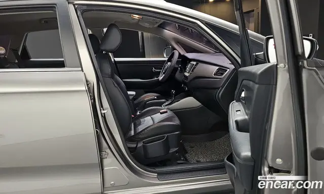 Kia Carens 2018 1.7 автомат (гидро), миниатюра 11