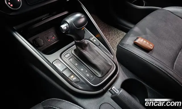 Kia Carens 2018 1.7 автомат (гидро), миниатюра 9