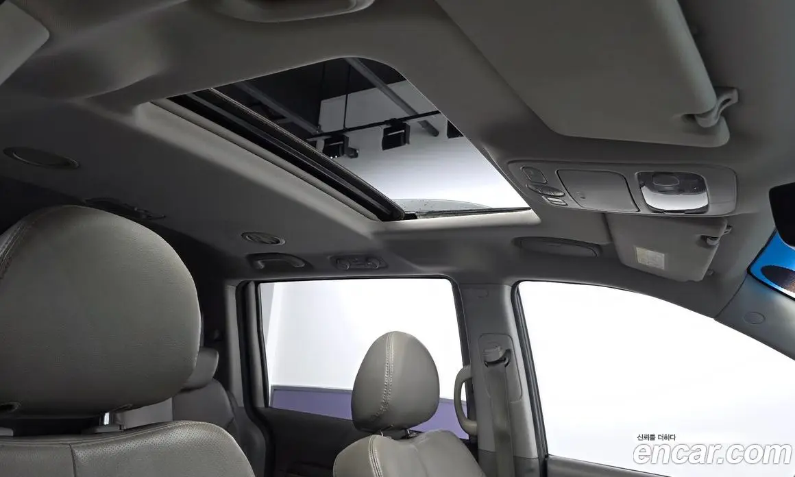 Kia Carnival 2012 2.2 автомат (гидро), фото 20