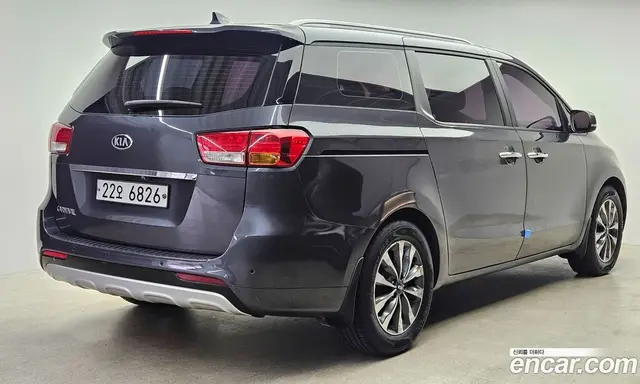 Kia Carnival 2015 2.2 автомат (гидро), миниатюра 2