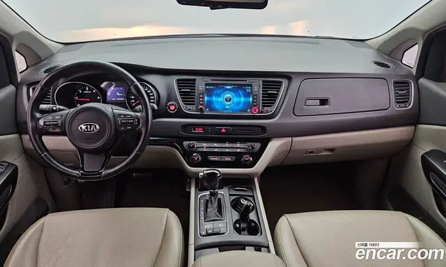 Kia Carnival 2015 2.2 автомат (гидро), миниатюра 7