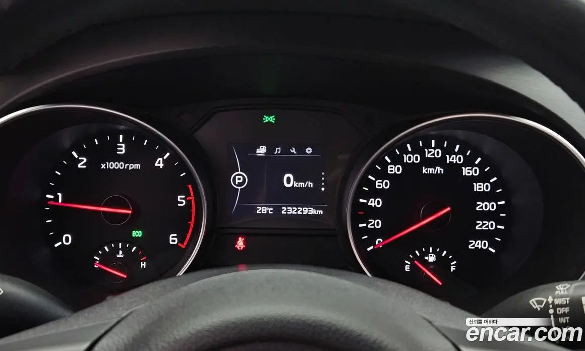 Kia Carnival 2015 2.2 автомат (гидро), фото 8