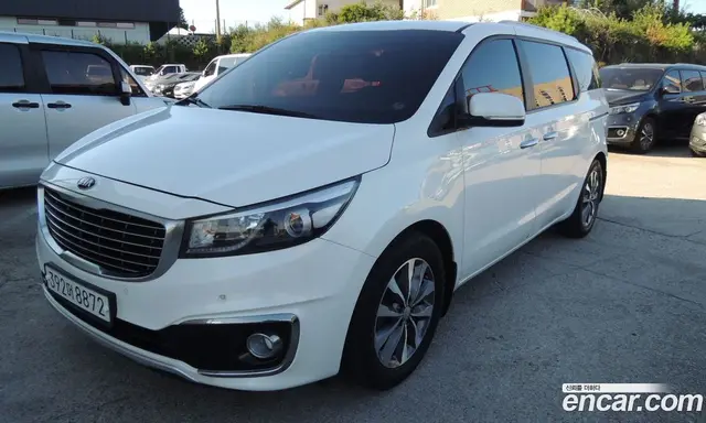 Kia Carnival, 2016, 196 379 км