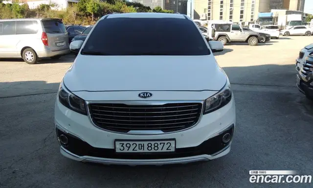 Kia Carnival 2016 2.2 автомат (гидро), миниатюра 2