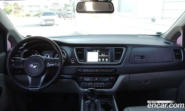 Kia Carnival 2016 2.2 автомат (гидро), миниатюра 7