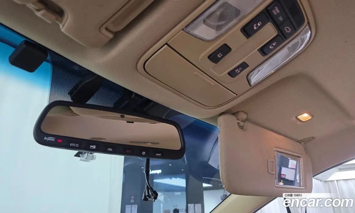 Kia Carnival 2017 3.3 автомат (гидро), фото 17 Kia Carnival 2017 3.3 автомат (гидро), фото 17