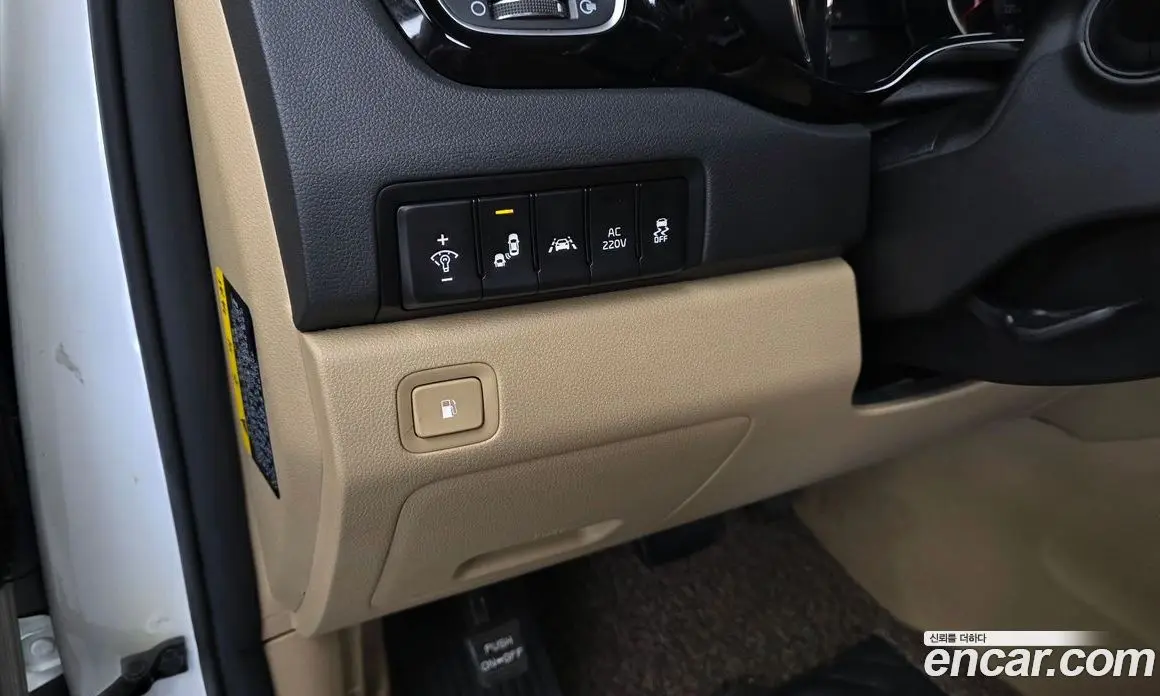 Kia Carnival 2017 3.3 автомат (гидро), фото 18 Kia Carnival 2017 3.3 автомат (гидро), фото 18