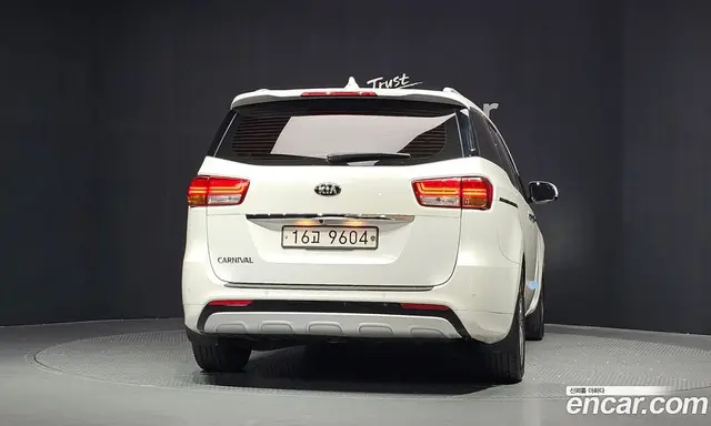 Kia Carnival 2017 3.3 автомат (гидро), миниатюра 4 Kia Carnival 2017 3.3 автомат (гидро), миниатюра 4