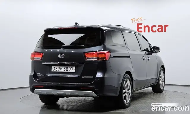 Kia Carnival 2018 2.2 автомат (гидро), миниатюра 2 Kia Carnival 2018 2.2 автомат (гидро), миниатюра 2
