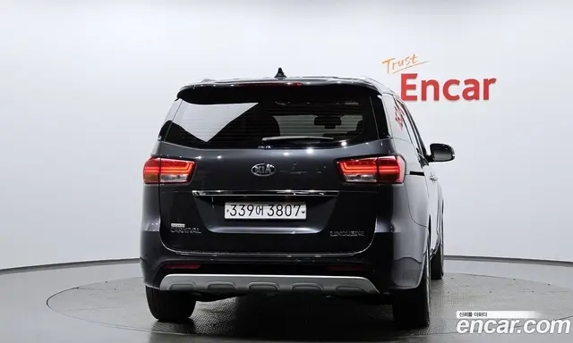 Kia Carnival 2018 2.2 автомат (гидро), миниатюра 4 Kia Carnival 2018 2.2 автомат (гидро), миниатюра 4