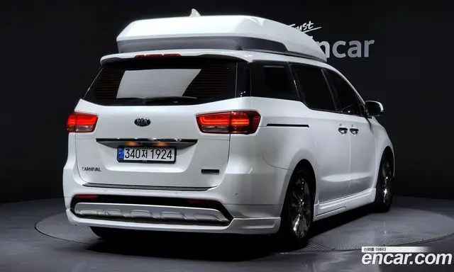 Kia Carnival 2018 2.2 автомат (гидро), миниатюра 2
