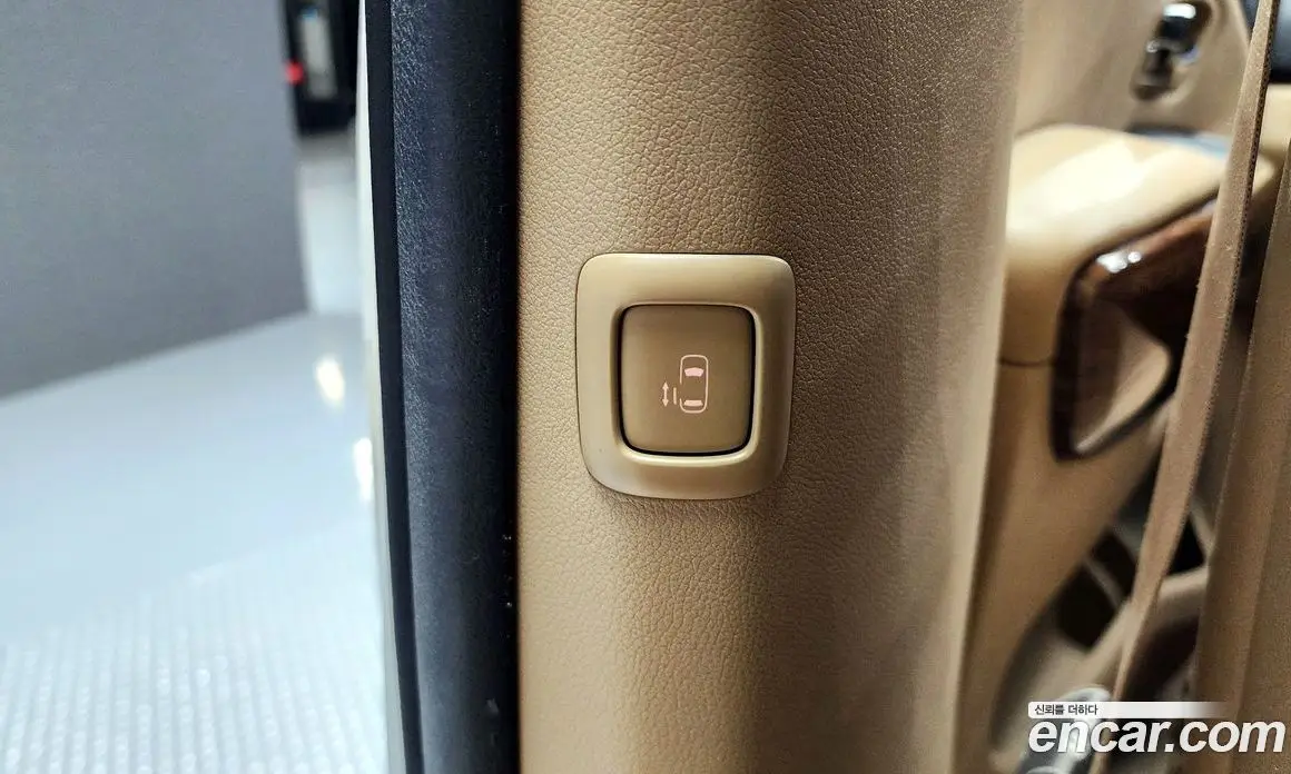 Kia Carnival 2018 2.2 автомат (гидро), фото 19