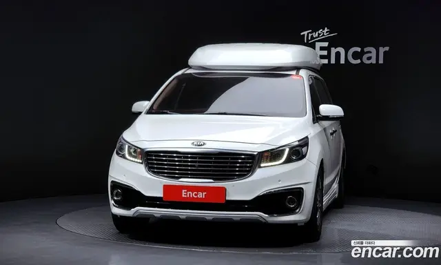 Kia Carnival 2018 2.2 автомат (гидро), миниатюра 3