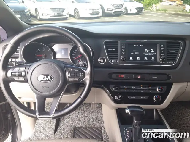 Kia Carnival 2019 2.2 автомат (гидро), миниатюра 9 Kia Carnival 2019 2.2 автомат (гидро), миниатюра 9