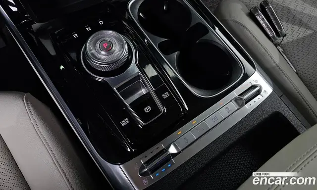 Kia Carnival 2020 2.2 автомат (гидро), миниатюра 12