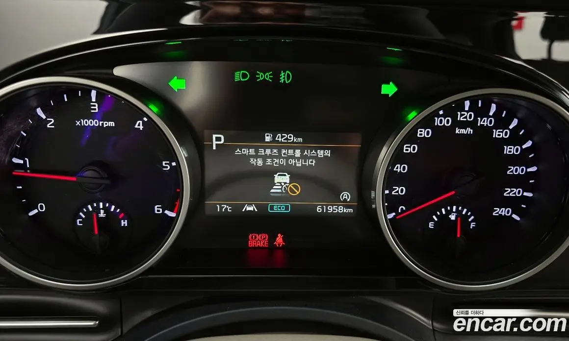Kia Carnival 2021 2.2 автомат (гидро), фото 11