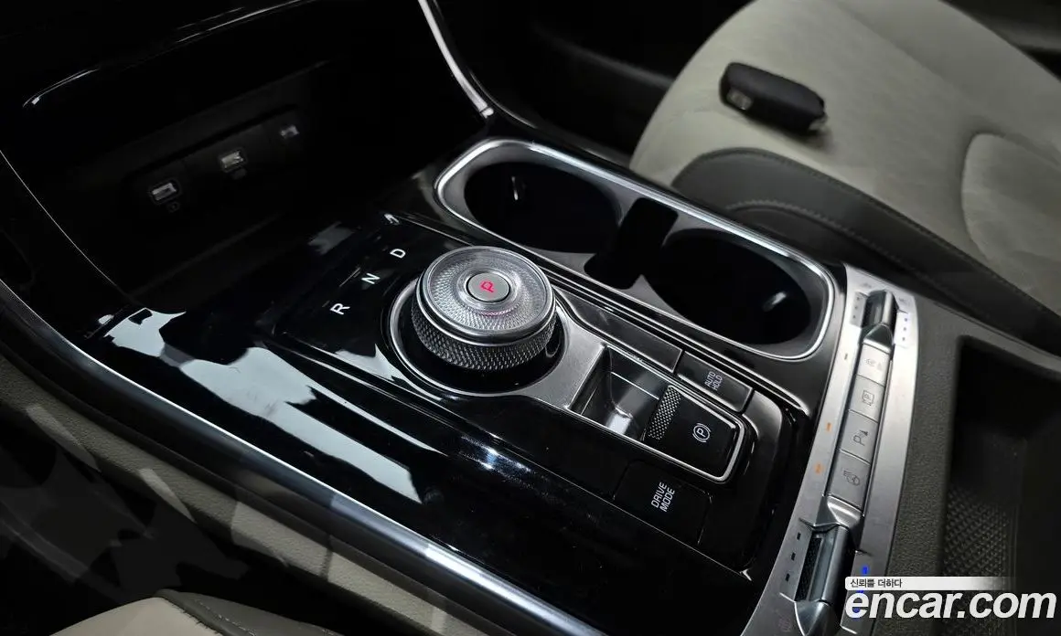 Kia Carnival 2021 2.2 автомат (гидро), фото 12