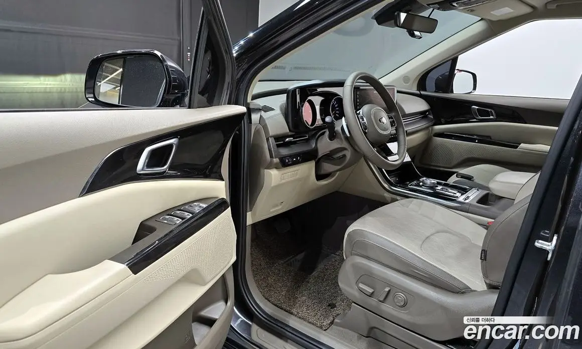 Kia Carnival 2021 2.2 автомат (гидро), фото 13