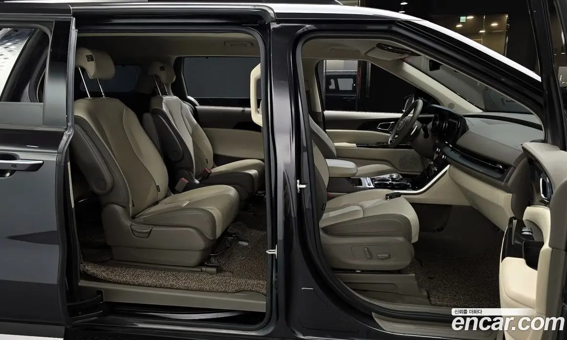 Kia Carnival 2021 2.2 автомат (гидро), фото 16