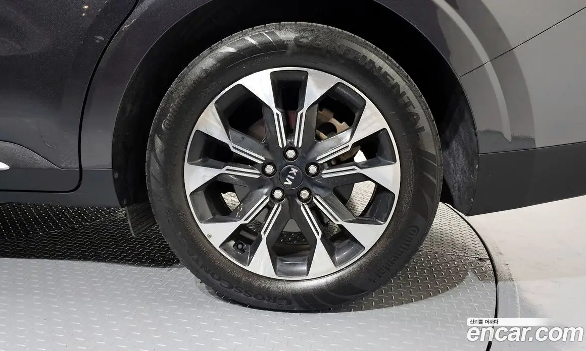 Kia Carnival 2021 2.2 автомат (гидро), фото 7