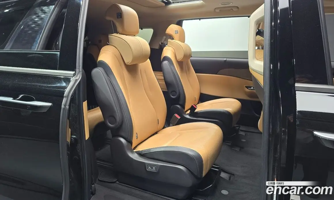 Kia Carnival 2021 2.2 автомат (гидро), фото 12