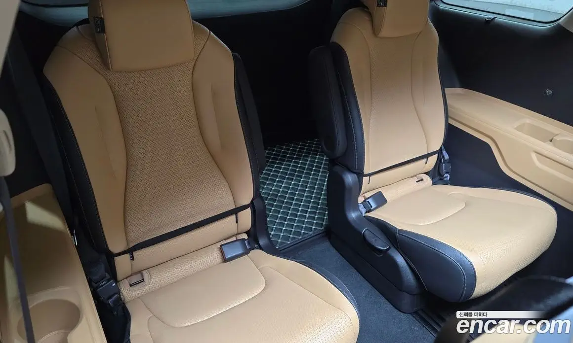 Kia Carnival 2021 2.2 автомат (гидро), фото 13
