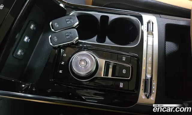 Kia Carnival 2021 2.2 автомат (гидро), миниатюра 9
