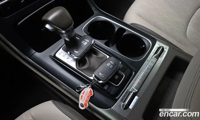 Kia Carnival 2021 2.2 автомат (гидро), миниатюра 12