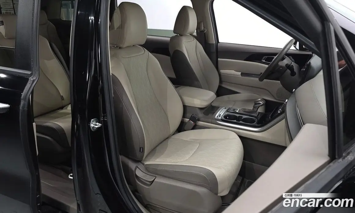 Kia Carnival 2021 2.2 автомат (гидро), фото 16