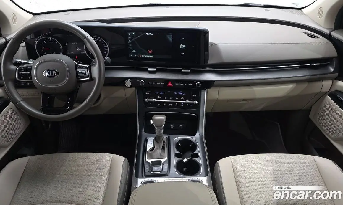 Kia Carnival 2021 2.2 автомат (гидро), фото 10