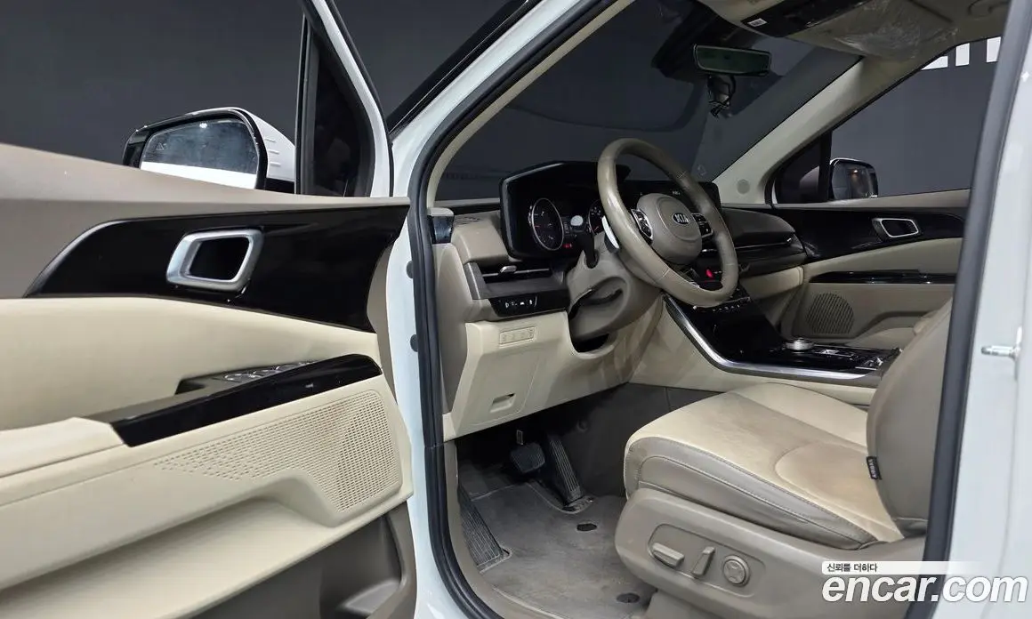Kia Carnival 2021 2.2 автомат (гидро), фото 11