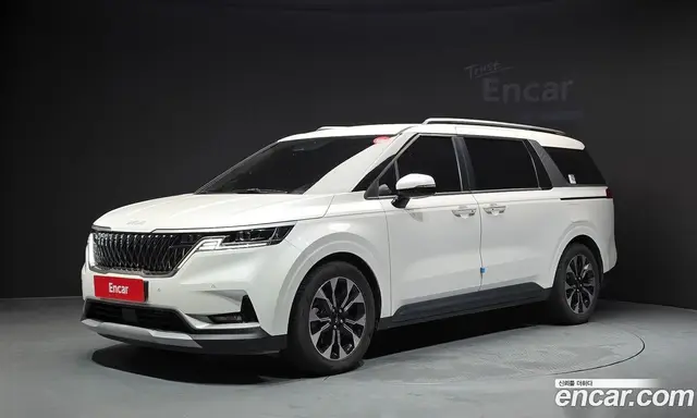 Kia Carnival, 2021, 97 257 км