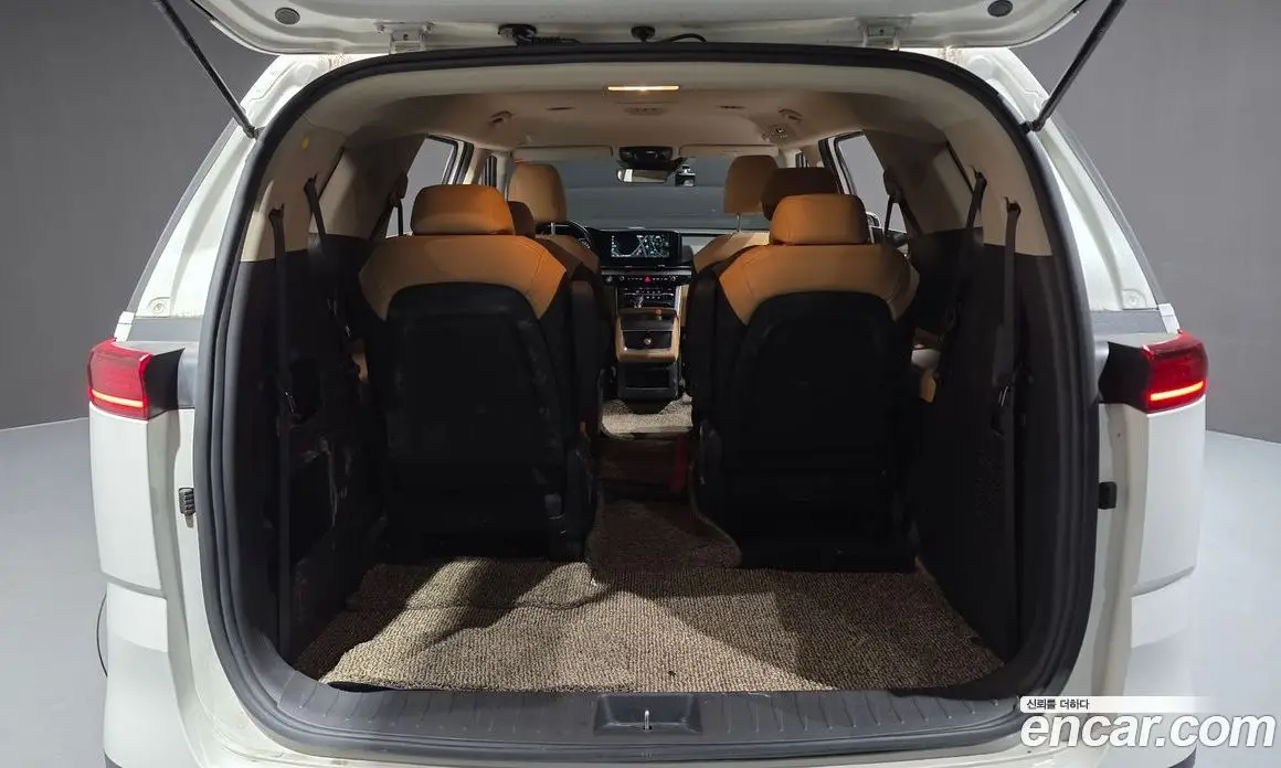 Kia Carnival 2021 2.2 автомат (гидро), фото 20