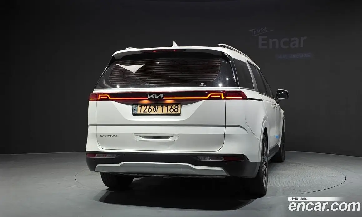 Kia Carnival 2021 2.2 автомат (гидро), фото 4