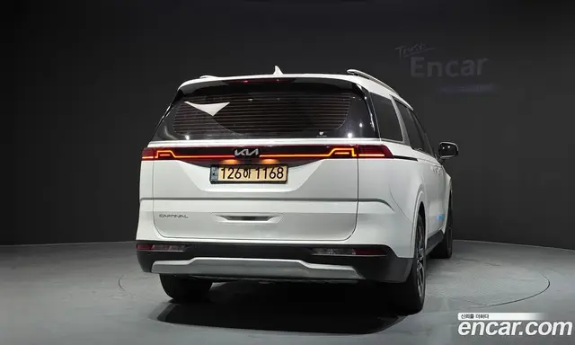 Kia Carnival 2021 2.2 автомат (гидро), миниатюра 4