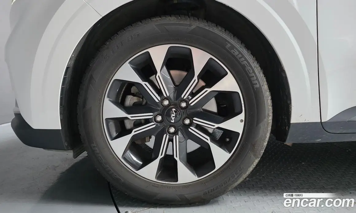 Kia Carnival 2021 2.2 автомат (гидро), фото 5