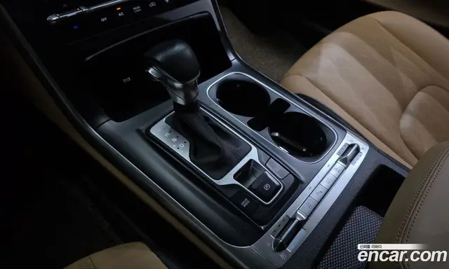 Kia Carnival 2021 2.2 автомат (гидро), миниатюра 9