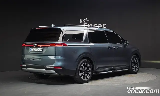 Kia Carnival 2021 2.2 автомат (гидро), миниатюра 2