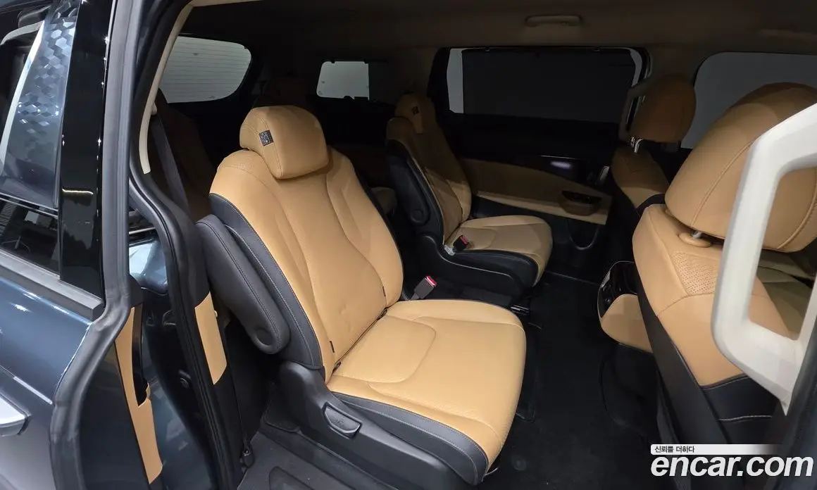 Kia Carnival 2021 2.2 автомат (гидро), фото 19