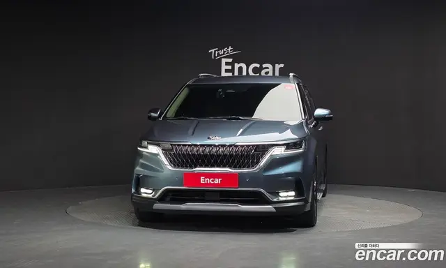 Kia Carnival 2021 2.2 автомат (гидро), миниатюра 3