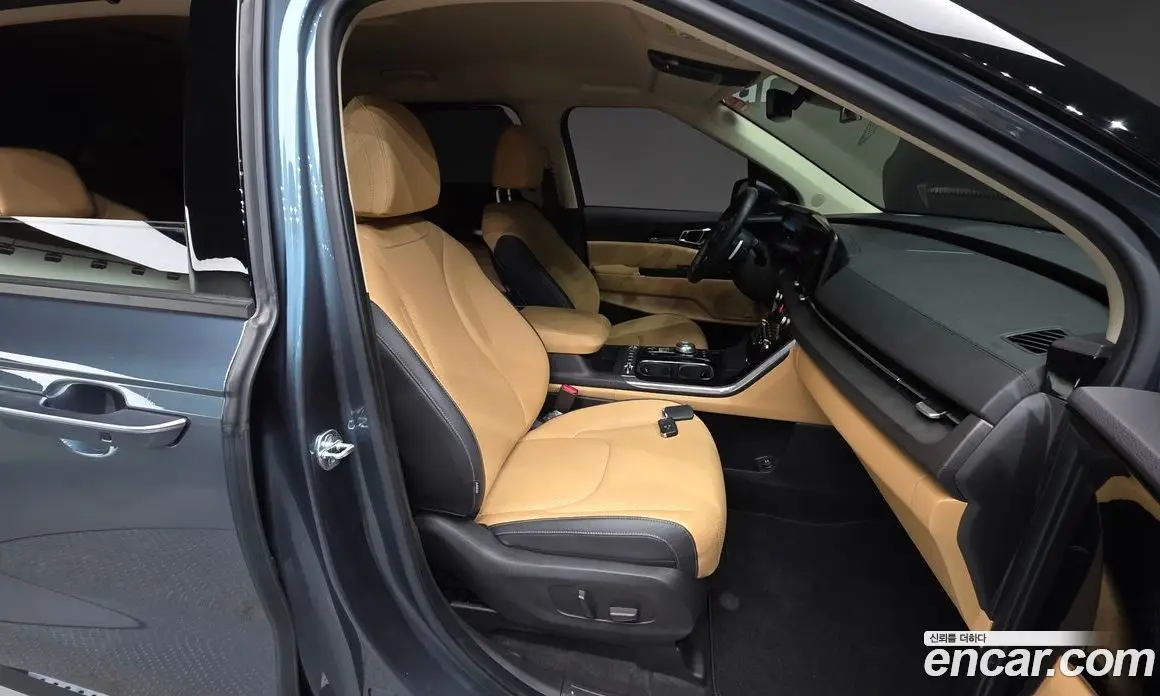Kia Carnival 2021 2.2 автомат (гидро), фото 10