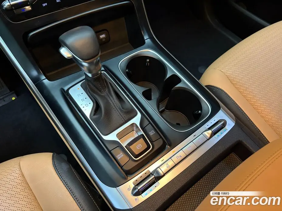 Kia Carnival 2021 2.2 автомат (гидро), фото 13