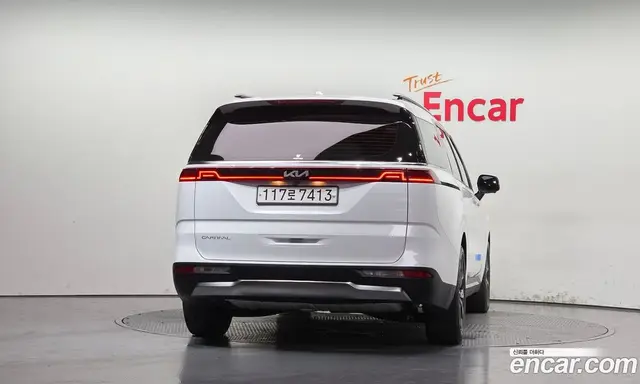 Kia Carnival 2022 2.2 автомат (гидро), миниатюра 4