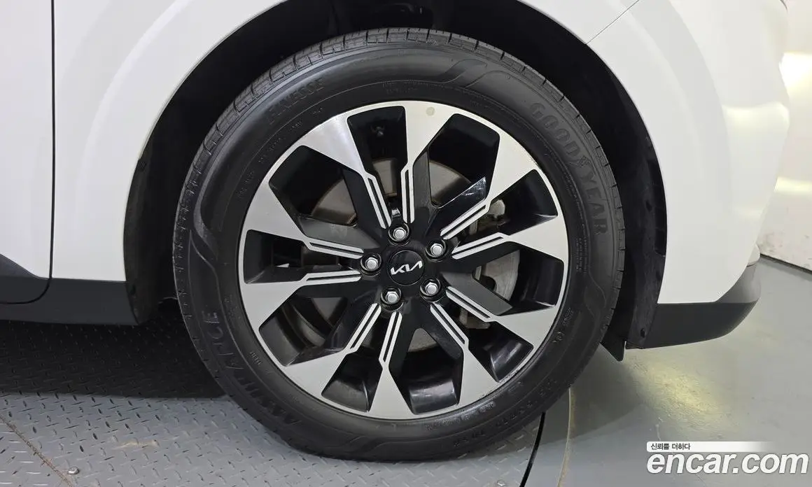 Kia Carnival 2022 2.2 автомат (гидро), фото 7