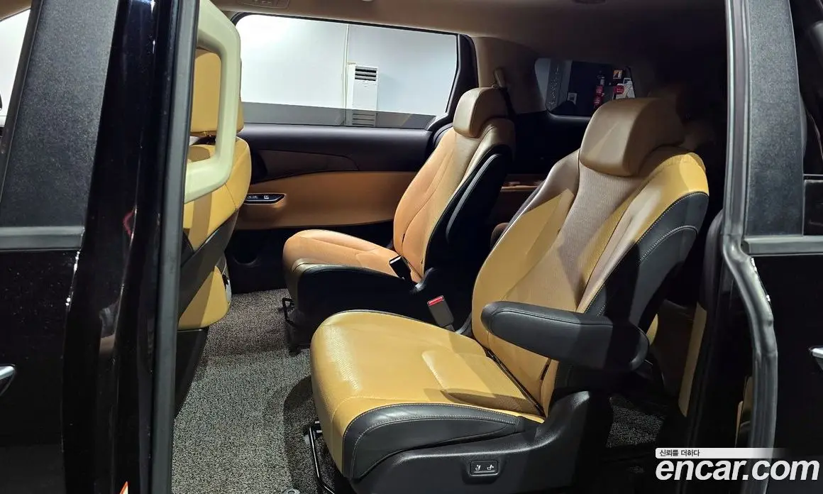Kia Carnival 2022 2.2 автомат (гидро), фото 12