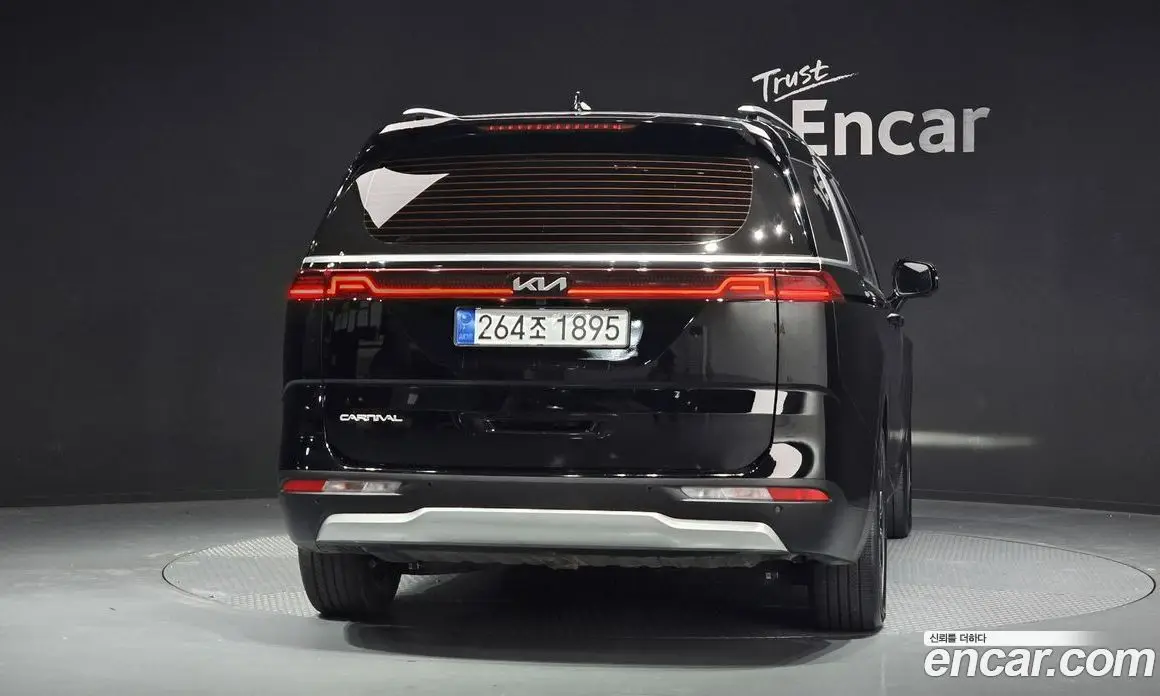 Kia Carnival 2022 2.2 автомат (гидро), фото 4
