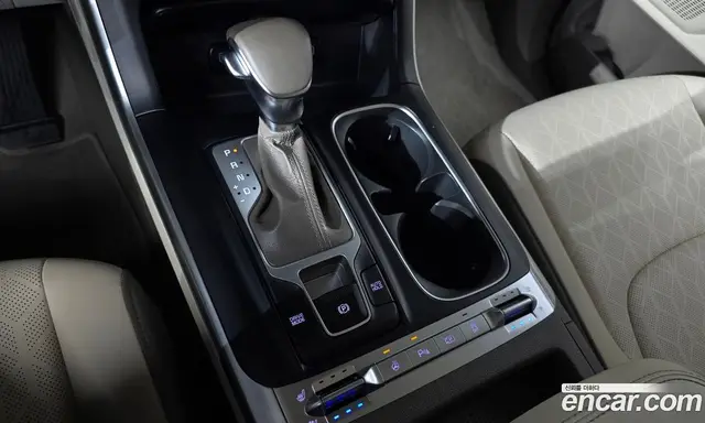 Kia Carnival 2022 2.2 автомат (гидро), миниатюра 12